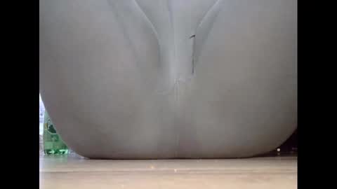 Snapshot of wet_pants2022 chatting on February 3, 1:08 pm wet_pants2022 online show from February 3, 1:08 pm