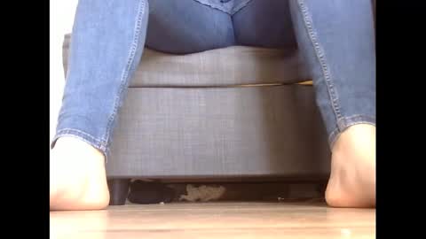 Snapshot of wet_pants2022 chatting on February 27, 1:38 pm wet_pants2022 online show from February 27, 1:38 pm