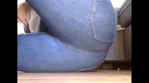 Snapshot of wet_pants2022 chatting on March 4, 3:48 pm wet_pants2022 online show from March 4, 3:48 pm