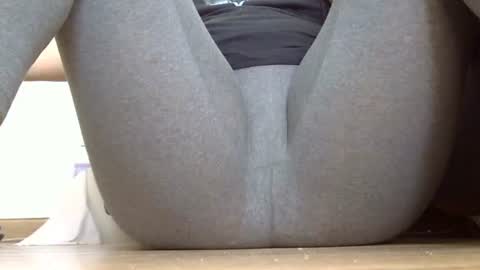 Snapshot of wet_pants2022 chatting on October 8, 6:44 am wet_pants2022 online show from October 8, 6:44 am