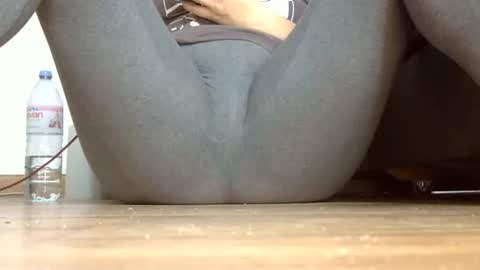 Snapshot of wet_pants2022 chatting on October 22, 11:21 am wet_pants2022 online show from October 22, 11:21 am