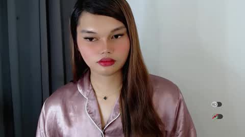 wet_velvet_xo online show from February 1, 10:36 am