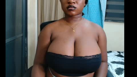 Snapshot of wet_xxpussy55 chatting on July 29, 12:31 am Sonia online show from July 29, 12:31 am