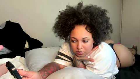 SheSquirts online show from March 5, 1:23 am