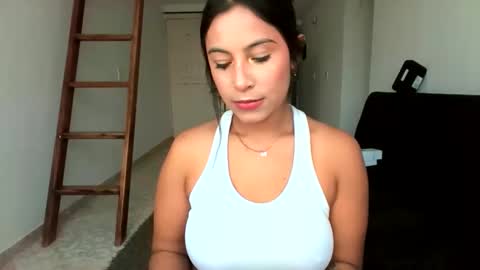 Megan Raves online show from February 25, 4:49 pm