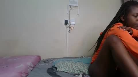Snapshot of wetnaughtygurl chatting on April 24, 5:21 am Naughty online show from April 24, 5:21 am