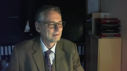 Snapshot of wetsuitedman chatting on December 25, 3:06 pm Franz online show from December 25, 3:06 pm