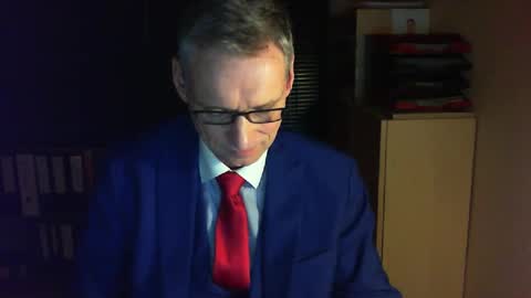 Snapshot of wetsuitedman chatting on February 25, 6:20 pm Franz online show from February 25, 6:20 pm