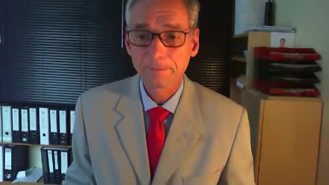 Snapshot of wetsuitedman chatting on September 21, 12:29 pm Franz online show from September 21, 12:29 pm