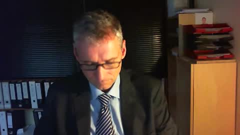 Snapshot of wetsuitedman chatting on October 13, 3:23 pm Franz online show from October 13, 3:23 pm