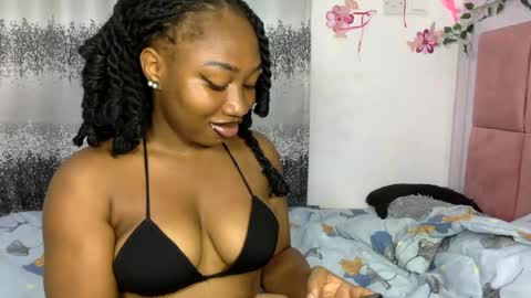 Snapshot of wetty523013 chatting on June 17, 3:53 am wetty523013 online show from June 17, 3:53 am