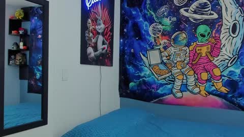 Snapshot of wexx_ chatting on February 1, 9:29 pm wex online show from February 1, 9:29 pm