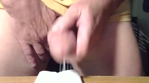 Snapshot of what893 chatting on January 6, 1:09 am what893 online show from January 6, 1:09 am