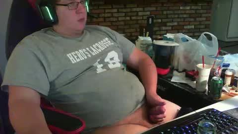 Snapshot of whateverdude555 chatting on October 20, 2:12 am whateverdude555 online show from October 20, 2:12 am