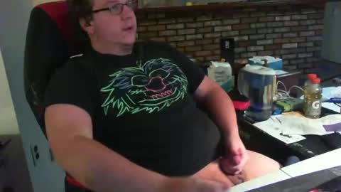 Snapshot of whateverdude555 chatting on November 9, 6:39 pm whateverdude555 online show from November 9, 6:39 pm