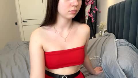 Snapshot of whatkayawants chatting on May 23, 1:59 pm Hello I m Yuna and Ive been waiting for you MaevAmy online show from May 23, 1:59 pm