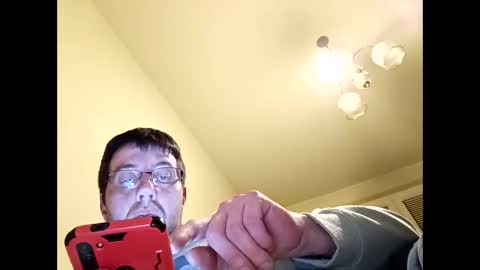 Snapshot of whatwouldyouliketosee chatting on January 1, 6:59 pm stoffy online show from January 1, 6:59 pm