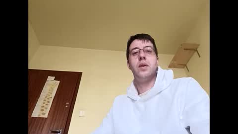 Snapshot of whatwouldyouliketosee chatting on February 19, 3:16 pm stoffy online show from February 19, 3:16 pm