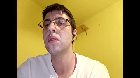 Snapshot of whatwouldyouliketosee chatting on March 11, 1:26 am stoffy online show from March 11, 1:26 am