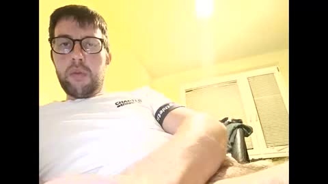 Snapshot of whatwouldyouliketosee chatting on October 17, 8:11 pm stoffy online show from October 17, 8:11 pm