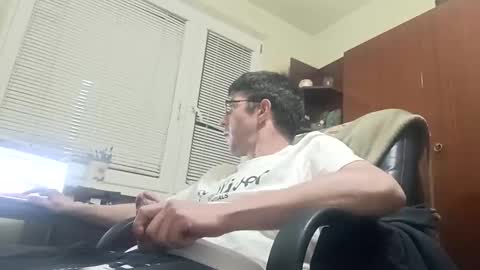 stoffy online show from April 7, 1:50 am