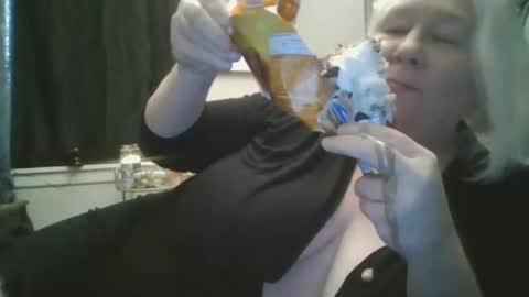 Snapshot of whipsnap19 chatting on March 22, 4:27 am whipsnap19 online show from March 22, 4:27 am