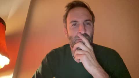 Snapshot of whiskylovexxx chatting on October 1, 11:33 pm WhiskyLove online show from October 1, 11:33 pm