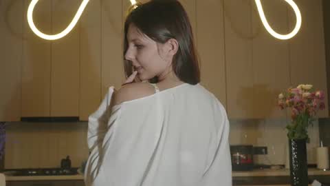 Naomi online show from November 8, 2:23 am