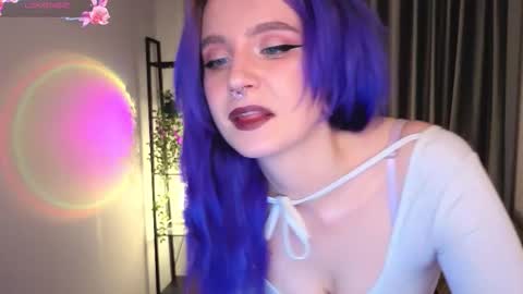 RunayWitch online show from October 16, 9:05 pm