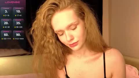 Snapshot of whispermurmur chatting on December 18, 2:56 pm whispermurmur online show from December 18, 2:56 pm