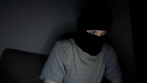 whispero_o online show from December 13, 11:10 pm