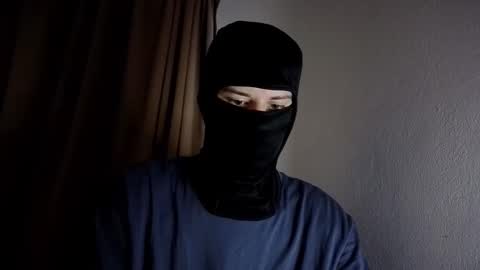 Snapshot of whispero_o chatting on January 9, 5:59 pm whispero_o online show from January 9, 5:59 pm