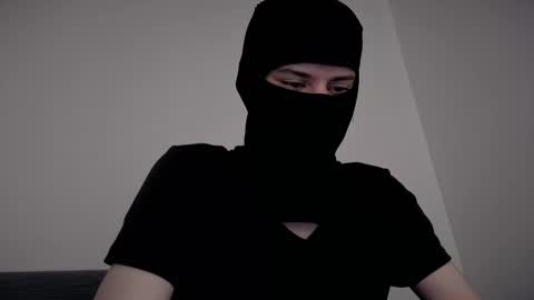 Snapshot of whispero_o chatting on February 14, 5:48 am whispero_o online show from February 14, 5:48 am