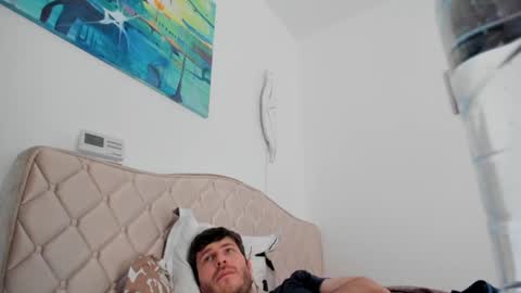 Michael online show from December 14, 6:24 am