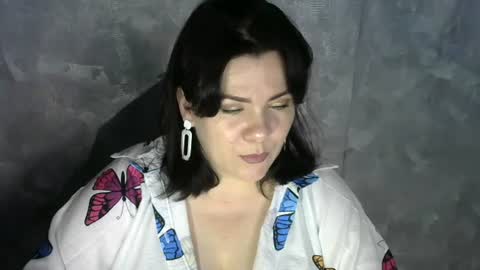 Snapshot of white__queen_ chatting on July 13, 7:00 am white__queen_ online show from July 13, 7:00 am