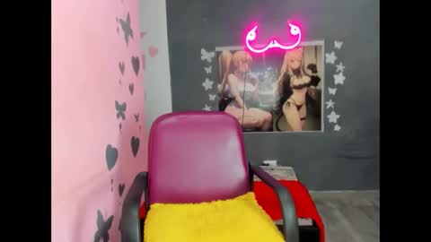 white_luna1 online show from April 23, 8:55 pm