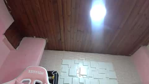 white_sexy_ online show from March 5, 10:21 pm