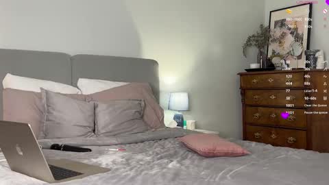 Anita online show from February 4, 3:45 am