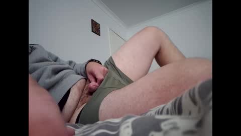 whiteboi9284 online show from September 17, 5:53 am