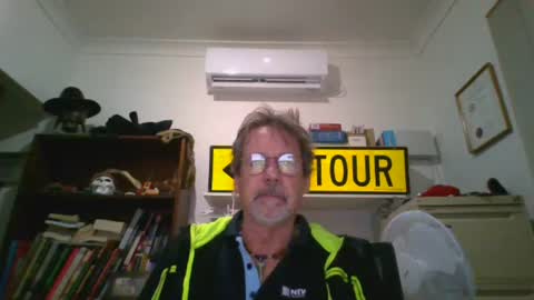 whiteboomer online show from June 15, 12:40 pm