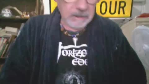 whiteboomer online show from July 6, 8:00 am