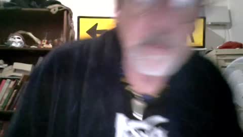 whiteboomer online show from July 22, 8:39 am