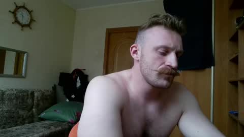 Snapshot of whitebull97 chatting on May 10, 3:06 pm WhiteBull online show from May 10, 3:06 pm