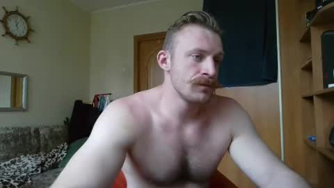 Snapshot of whitebull97 chatting on May 24, 10:09 am WhiteBull online show from May 24, 10:09 am