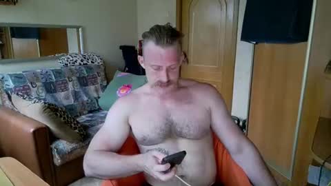 Snapshot of whitebull97 chatting on June 14, 4:42 pm WhiteBull online show from June 14, 4:42 pm