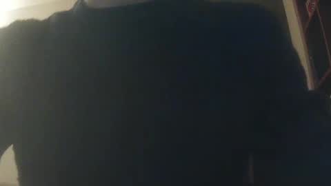 Snapshot of whiteduke81 chatting on December 21, 5:18 pm Whiteduke online show from December 21, 5:18 pm