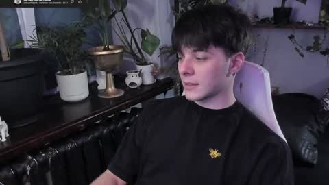 Gus online show from January 28, 6:17 pm