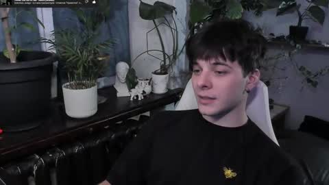 Gus online show from February 14, 10:47 pm