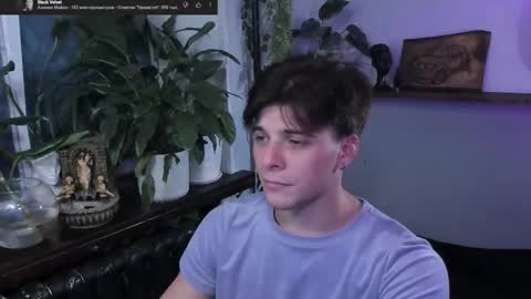 Gus online show from September 26, 8:24 pm