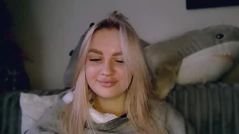 whitehex666 online show from March 1, 2:19 pm